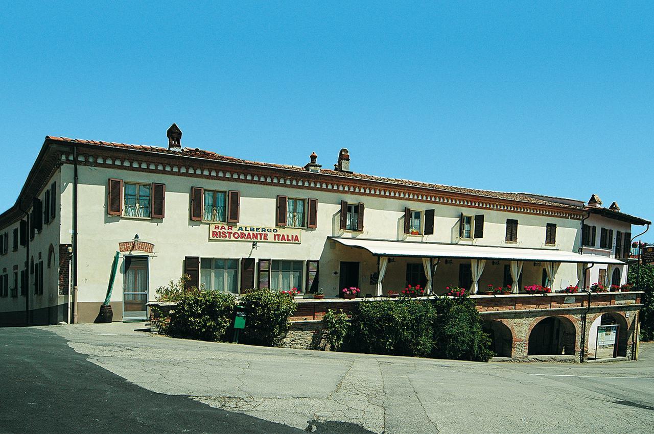 Locanda Italia Серралунґа-д'Альба Екстер'єр фото